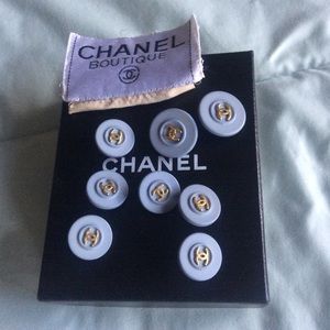 CHANEL buttons qty 8